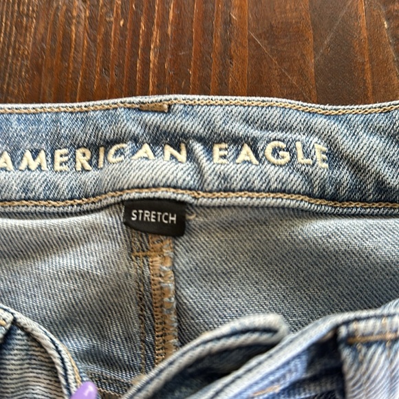 NWT american eagle straight leg mom jeans - Picture 2 of 4